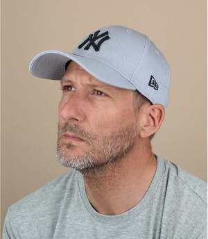 gorra NY gris negro Colour Ess 940 NY gray black